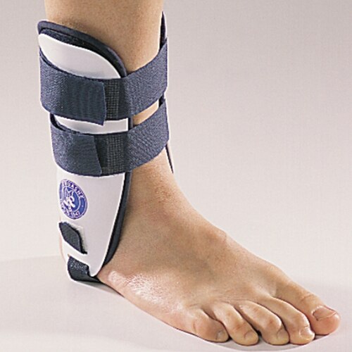 Ligacast Junior Stabilising ankle brace by Thuasne